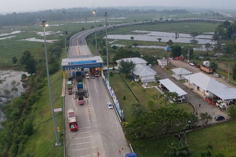 Mudik melalui Tol Lampung-Palembang.