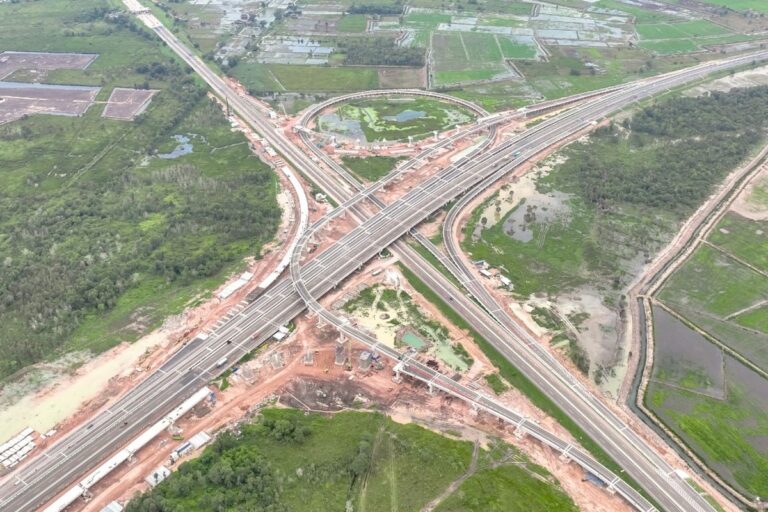 PT Hutama Karya umumkan Junction Palembang segera beroperasi.