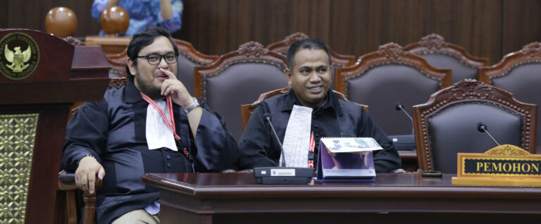 2 paslon didiskualifikasi gara gara politik uang